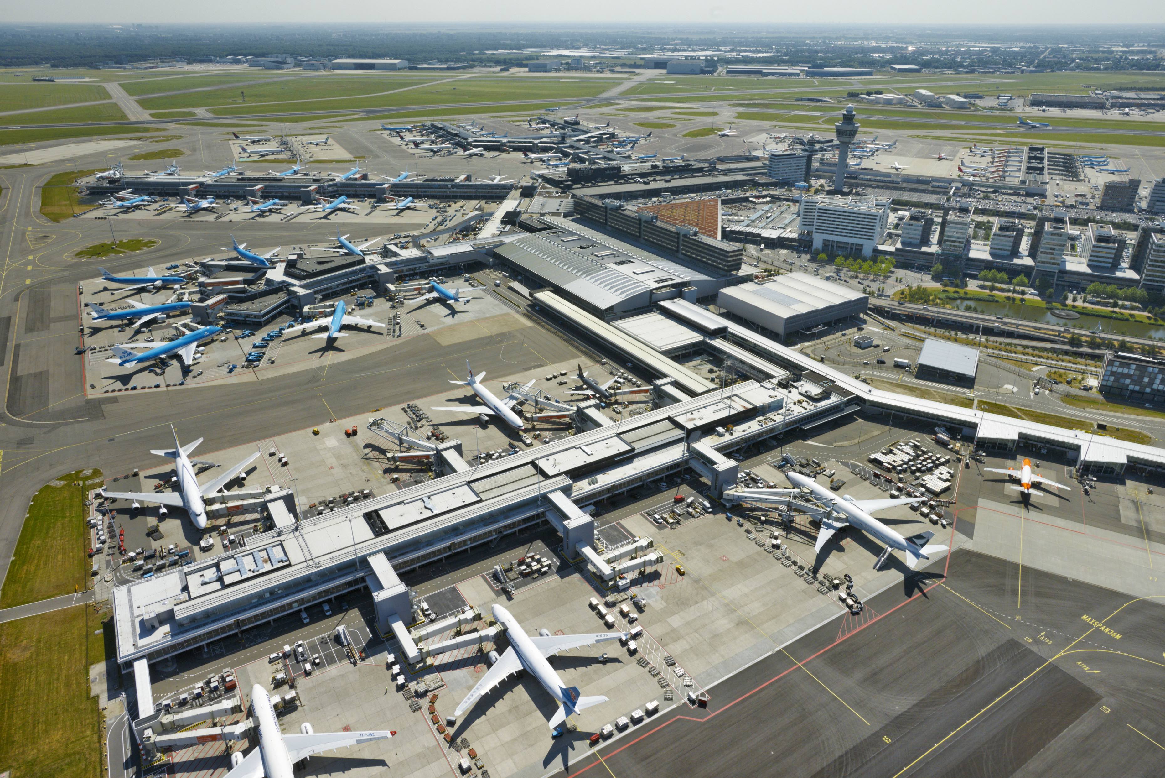Schiphol TPO dakbedekking.jpg TPO dakbedekking