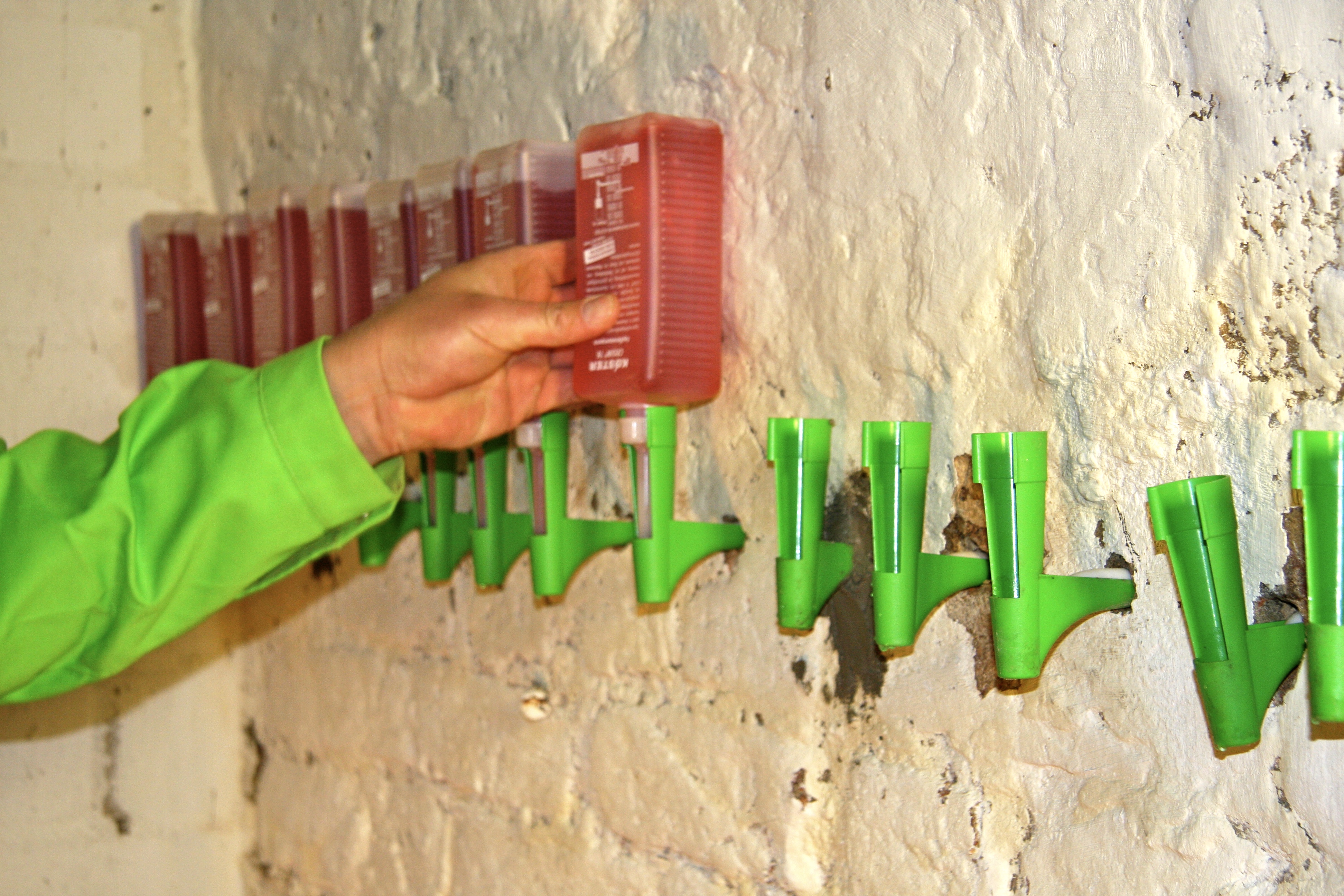 Optrekkend Vocht Aanbrengen Systeem