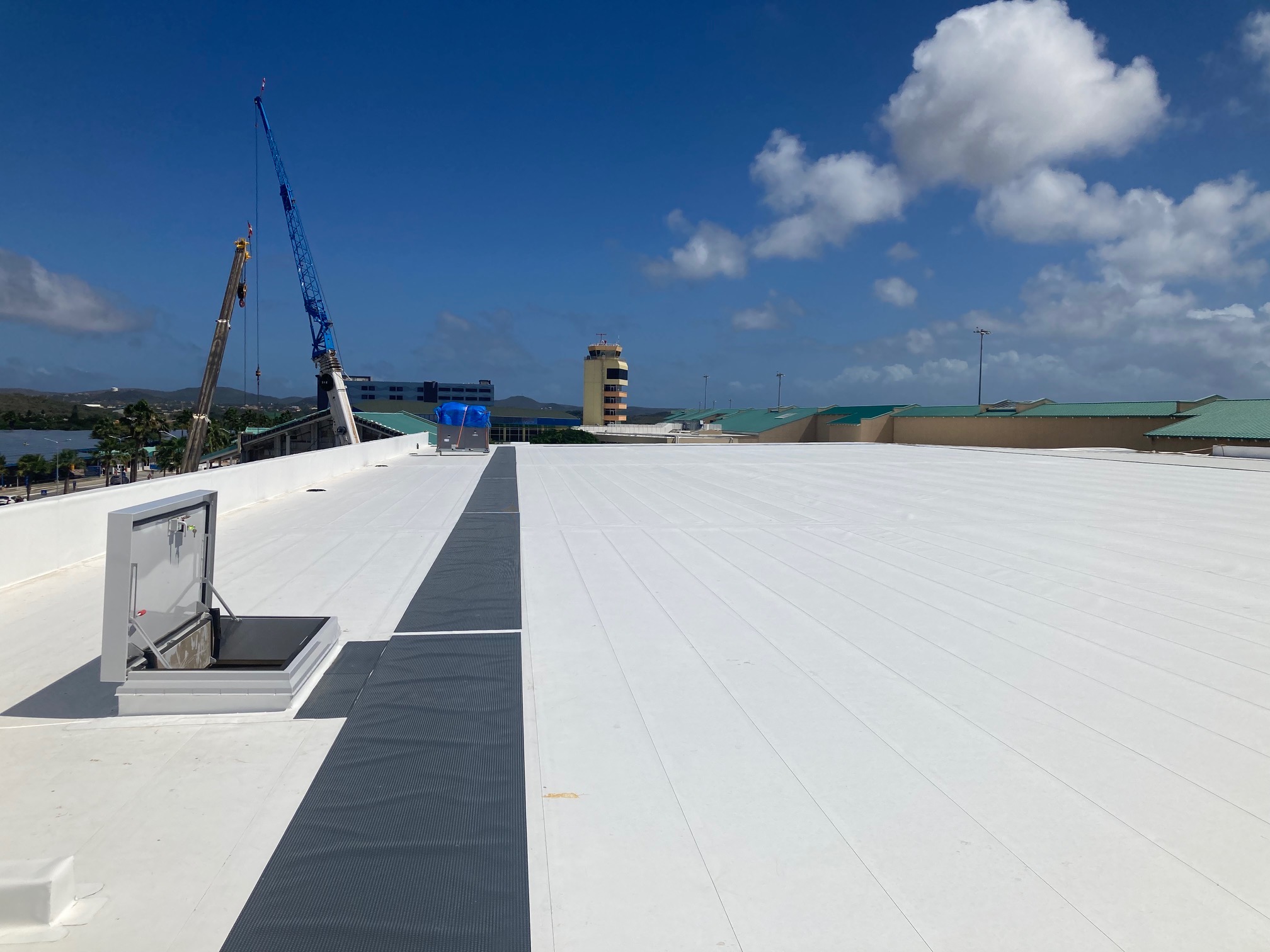 Aruba Airport - Reina Beatrix