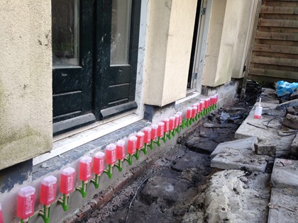 Optrekkend Vocht Buitengevel Woonhuis